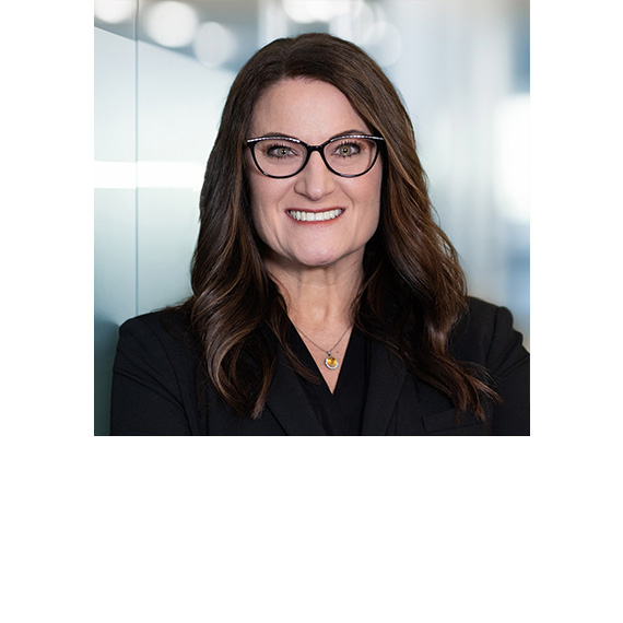 Jen Amdahl Headshot