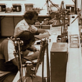 Starkey History 1979 - Starkey employees building hearing aids