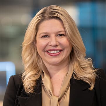 Executives/amber-knettel