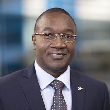 Executives/owen-olende